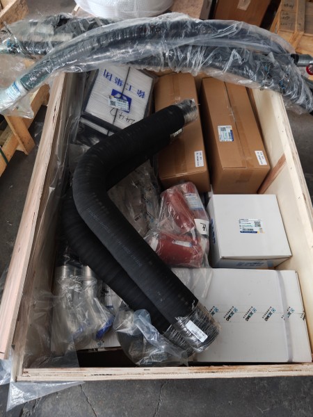 ZF Transmission & Original Spare Parts Shipped to Russia | Standard Operation Ensures Project Progress